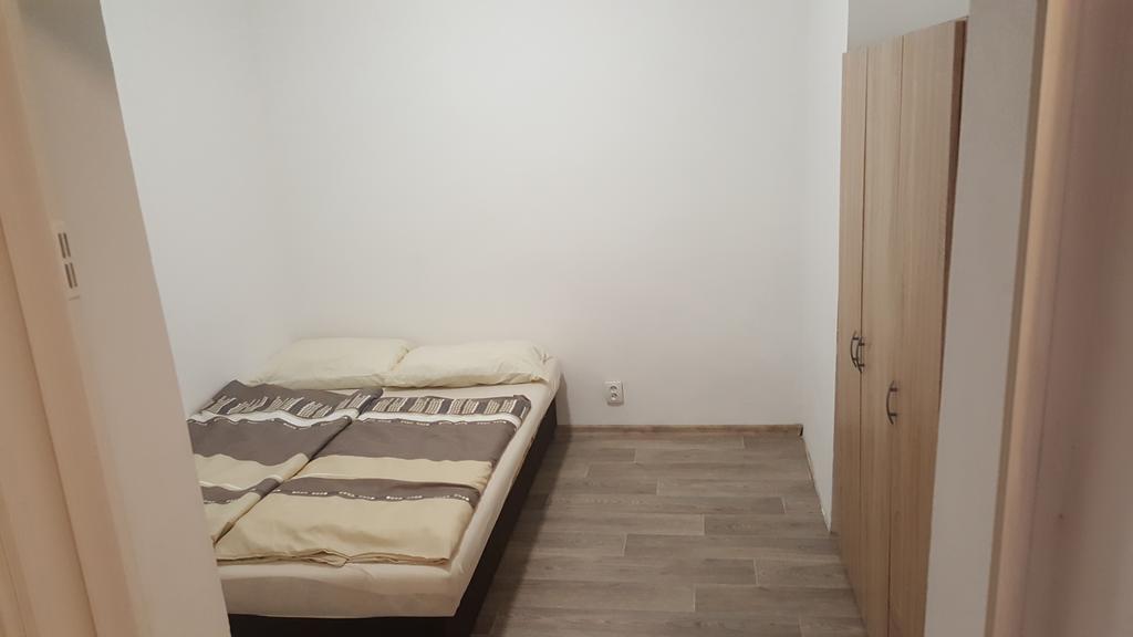 Apartmán u červeného kostela Teplice Esterno foto